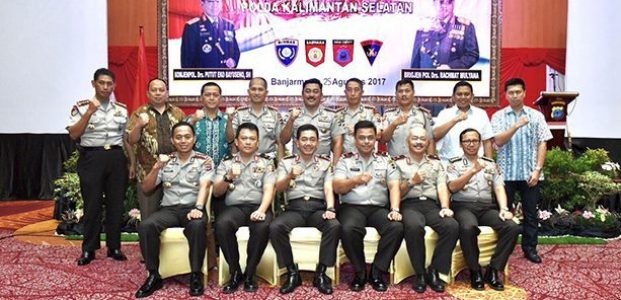 Polisi Binmas Bawa Tugas Yang Mulia