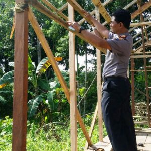 Bedah Rumah1e